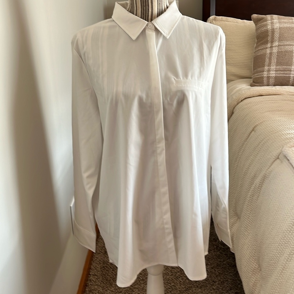 Modern Ambition Size Large White Long Sleeve Shirt NWT